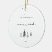 Onze eerste kerstgehuwde minimalistische kerst keramisch ornament (Links)