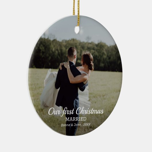 Onze eerste kerstgehuwde Script Couple Foto Keramisch Ornament (Rechts)