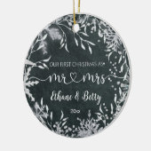 Onze eerste kerstgehuwde versiering keramisch ornament (Links)