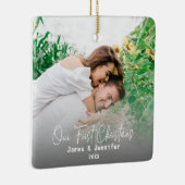 Onze eerste kerstkaartennamen en 2 foto's keramisch ornament (Rechts)