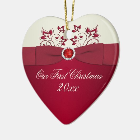 Onze eerste kerstkeepaardse versiering keramisch ornament (Links)