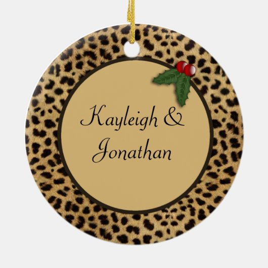 Onze eerste kerstluipaard drukversiering keramisch ornament (Achterkant)