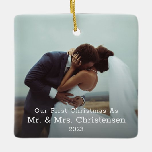 Onze eerste kerstman Mr. & Mrs. Married Foto Keramisch Ornament (Voorkant)