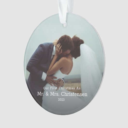Onze eerste kerstman Mr. & Mrs. Married Photo Cera Ornament (voorkant)