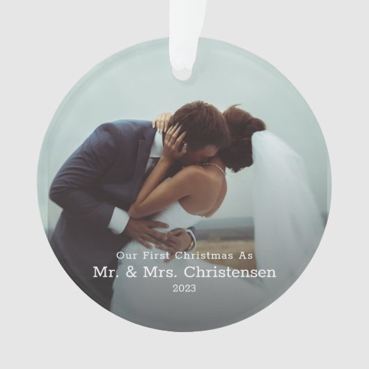Onze eerste kerstman Mr. & Mrs. Married Photo Cera Ornament (voorkant)