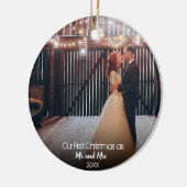 Onze eerste Kerstmis 2 Foto Passen getrouwd Lichte Keramisch Ornament (Links)