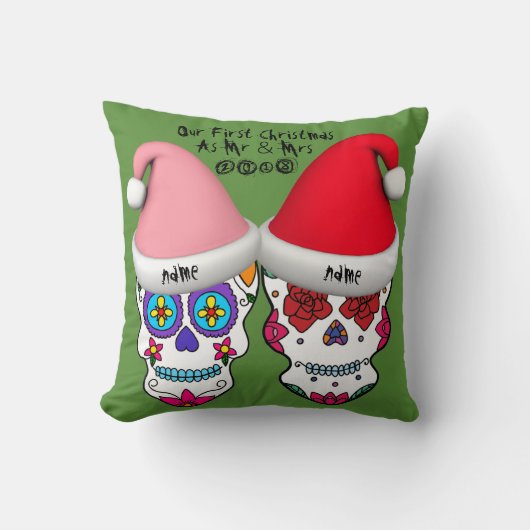 Onze Eerste Kerstmis Aangepaste Suiker Skull Kusse Kussen (Voorkant)