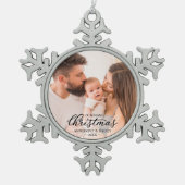 Onze eerste Kerstmis als Baby Foto van mama en pap Tin Sneeuwvlok Ornament (Voorkant)