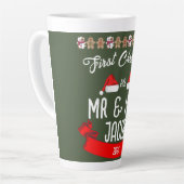 Onze eerste Kerstmis als de heer en mevrouw de Pas Latte Mok (Linkerhoek)