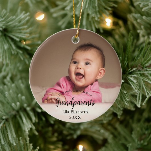 Onze eerste Kerstmis als Grootouders Baby Foto Keramisch Ornament (Boom)