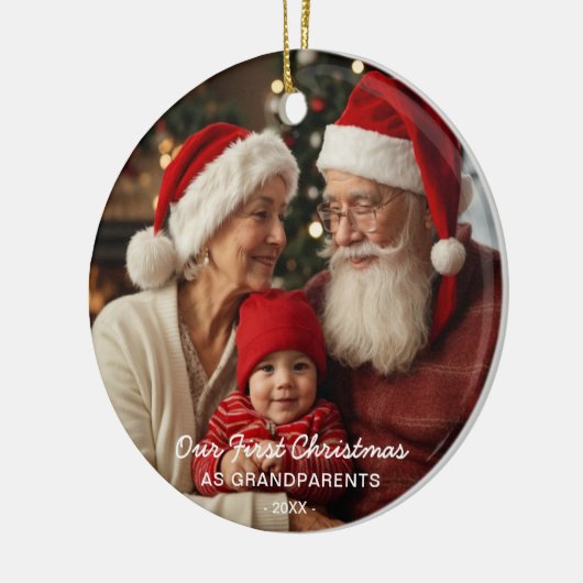 Onze eerste Kerstmis als grootouders Familie Foto Keramisch Ornament (Links)