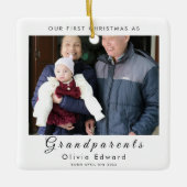 Onze Eerste Kerstmis als Grootouders Foto Ontwerp Keramisch Ornament (Voorkant)