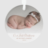 Onze eerste Kerstmis als mama en papa| Cream Ornament (achterkant)