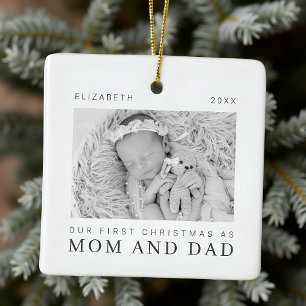 Onze eerste Kerstmis als mama en papa Modern Chic Keramisch Ornament