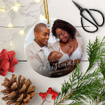 Onze eerste Kerstmis als mama en papa Silver Foil Keramisch Ornament<br><div class="desc">Onze eerste kerst als Ornament van mam en pap Silver Foil keramische keramiek</div>