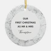 Onze eerste Kerstmis als meneer en mevrouw Marble Keramisch Ornament (Voorkant)
