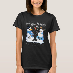 Onze Eerste Kerstmis Als Mijnheer En Mevrouw Bijpa T-shirt