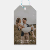 Onze Eerste Kerstmis Als Mijnheer en Mevrouw Typog Cadeaulabel (Voorkant)