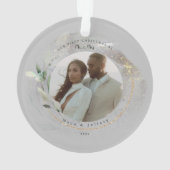 Onze Eerste Kerstmis Als Mijnheer & Mevrouw Zilver Ornament (achterkant)
