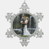 Onze eerste Kerstmis als Mr en Mrs Wedding Foto Tin Sneeuwvlok Ornament (Voorkant)
