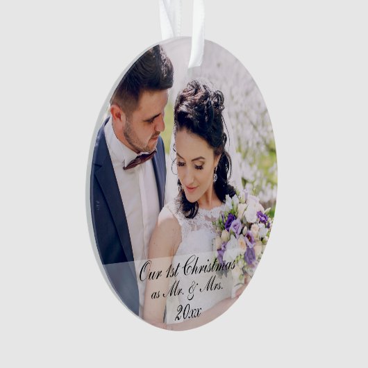 Onze eerste Kerstmis als Mr. & Mrs. 2 Photo Round Ornament (voorkant)