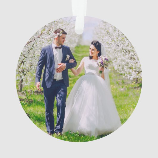 Onze eerste Kerstmis als Mr. & Mrs. 2 Photo Round Ornament (achterkant)