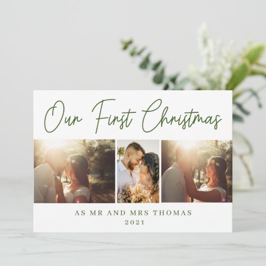 Onze eerste Kerstmis als Mr & Mrs Green Script Fot Feestdagenkaart (Staand voorkant)
