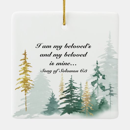 Onze eerste Kerstmis als Mr & Mrs Pine Trees Keramisch Ornament (Achterkant)