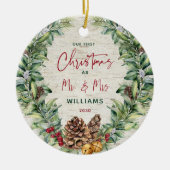 Onze eerste Kerstmis als Mr & Mrs PIne Wreath Foto Keramisch Ornament (Voorkant)