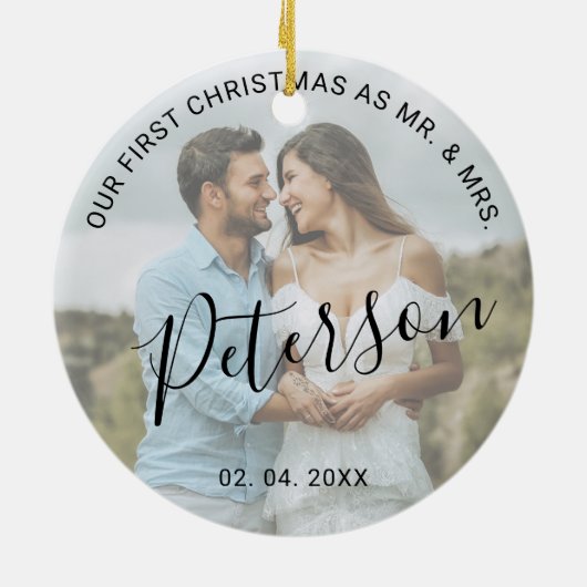 Onze eerste Kerstmis als Mr. & Mrs trouwfoto Keramisch Ornament (Achterkant)