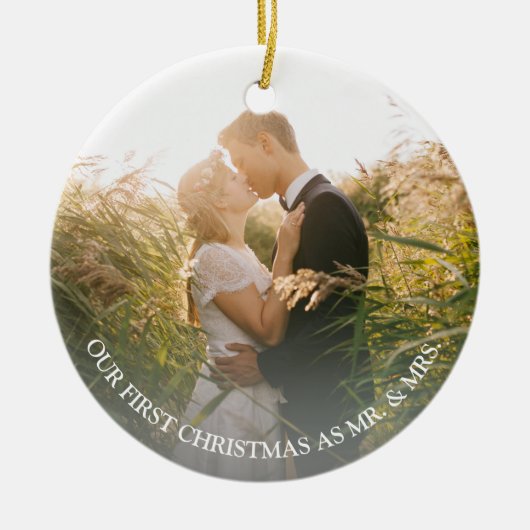 Onze eerste Kerstmis als Mr. & Mrs trouwfoto Keramisch Ornament (Voorkant)