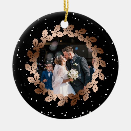 Onze eerste Kerstmis als Mr. & Mrs trouwfoto Keramisch Ornament (Voorkant)