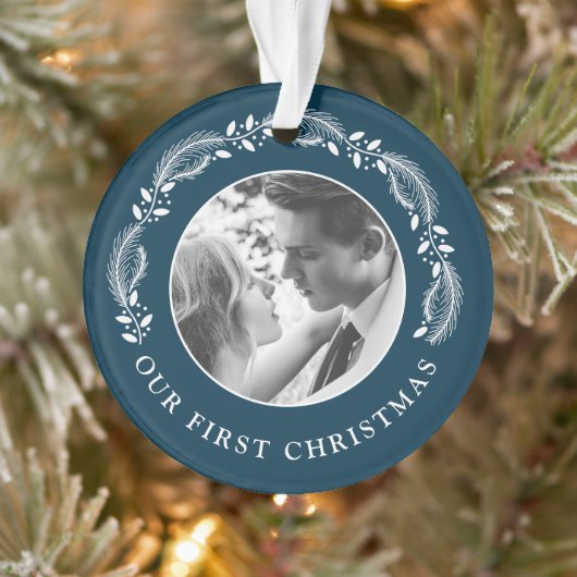 Onze eerste Kerstmis als Mr. & Mrs trouwfoto Ornament (Boom)