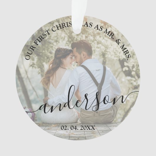Onze eerste Kerstmis als Mr. & Mrs trouwfoto Ornament (voorkant)