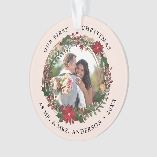 Onze eerste Kerstmis als Mr. & Mrs trouwfoto Ornament (voorkant)