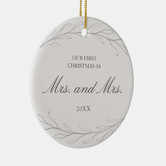 Onze eerste Kerstmis als Mrs. en Mrs. Foto Lesbian Keramisch Ornament (Rechts)