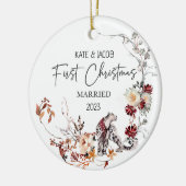Onze Eerste Kerstmis Getrouwd Ornament met Namen (Links)