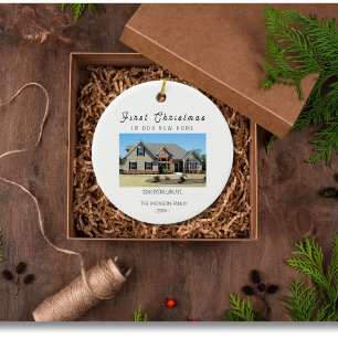 Onze Eerste Kerstmis in Ons Nieuwe Huis Foto Ornam Keramisch Ornament