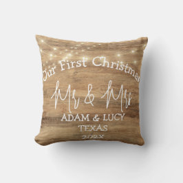 Onze eerste kerstmis meneer en mevrouw pasgetrouwd kussen