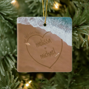 Onze eerste Kerstmis met Names Beach Dated Keramisch Ornament