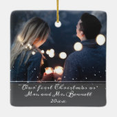 Onze eerste Kerstmis Mrs. & Mr Wedding Foto Keramisch Ornament (Achterkant)