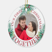 Onze eerste Kerstmis samen - aangepaste foto Holly Keramisch Ornament (Links)