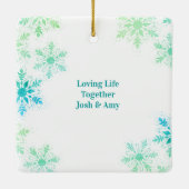 Onze eerste Kerstmis samen Foto Green Snowflake Keramisch Ornament (Achterkant)