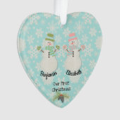 Onze eerste Kerstmis Sneeuwman Paar Hart Ornament (voorkant)