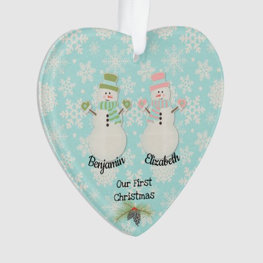 Onze eerste Kerstmis Sneeuwman Paar Hart Ornament (voorkant)