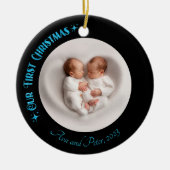 Onze Eerste Kerstmis Tweelingen Fotonaam Custom Go Keramisch Ornament (Voorkant)
