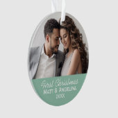 Onze Eerste Kerstmisfoto - Huwelijk of Verloving Ornament (voorkant)
