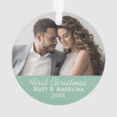 Onze Eerste Kerstmisfoto - Huwelijk of Verloving Ornament (achterkant)