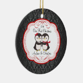 Onze eerste kerstornament Penguin Couple Keramisch Ornament (Rechts)