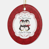 Onze eerste kerstornament Penguin Couple Keramisch Ornament (Links)
